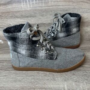 TOMS Highland Ankle Boots Grey Plaid Felt Foldover Faux Shearling Womens Sz 9.5